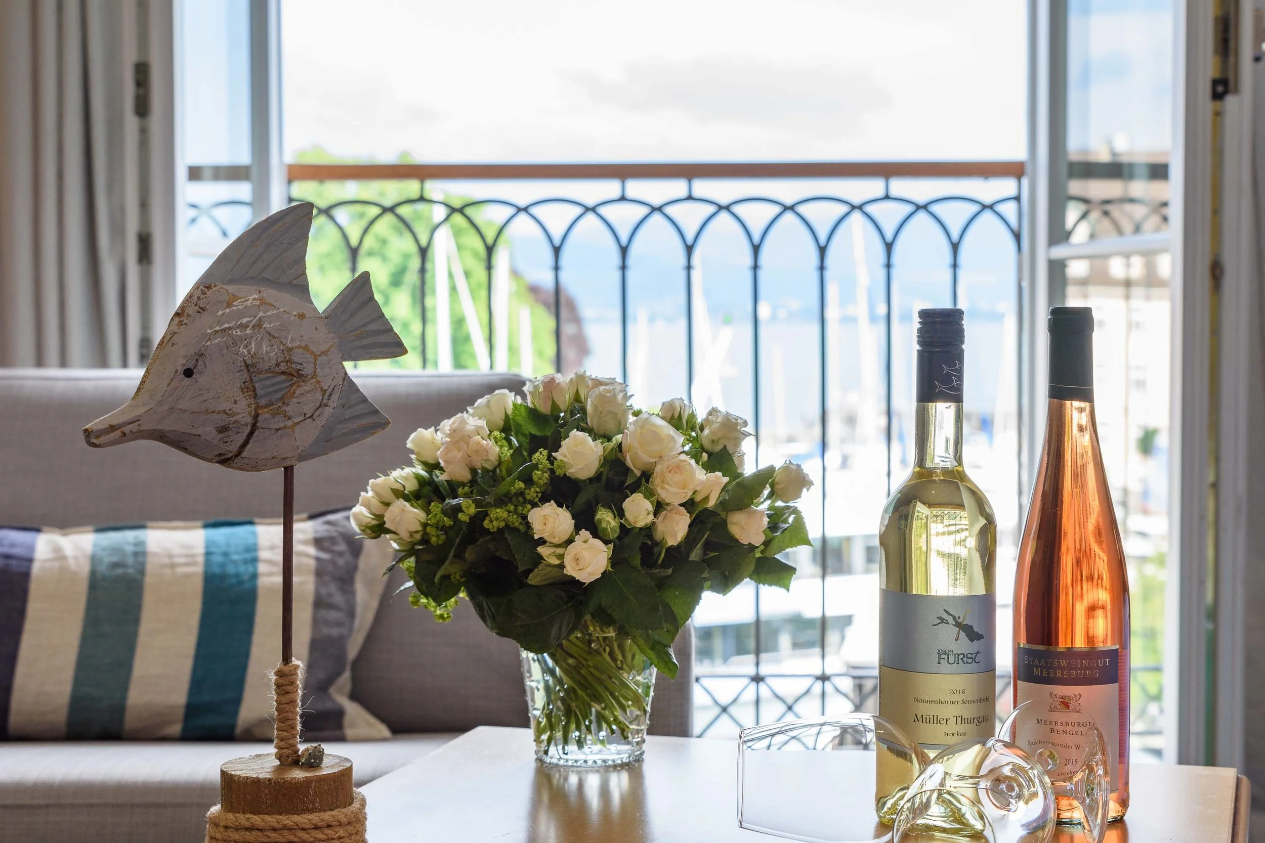 Seeblick und Weinservice - Lake view and wine offer