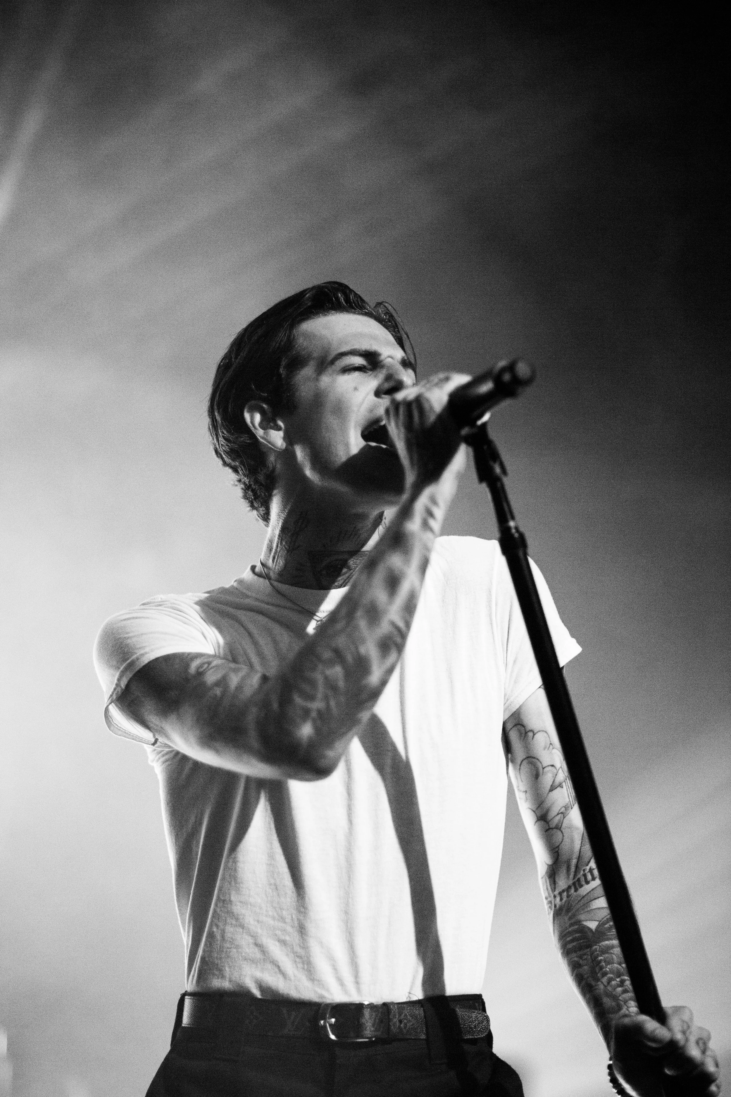 JESSE X THE NEIGHBOURHOOD