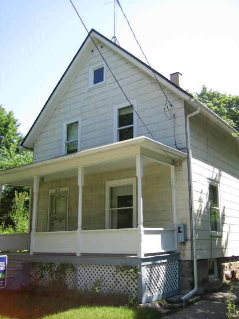 Grocoff home 2006 with asbestos siding.