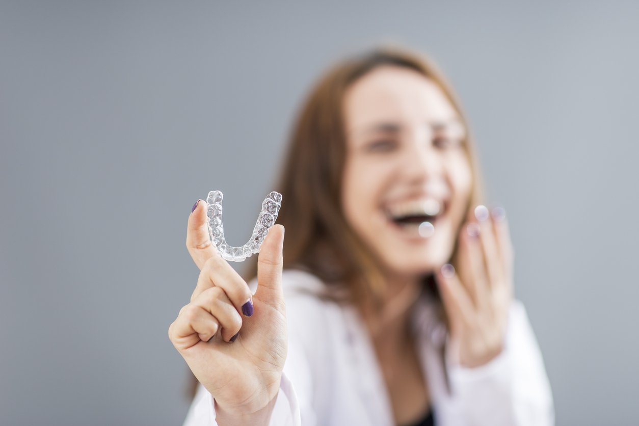 How Does Invisalign Work? Guide to the Invisalign Process