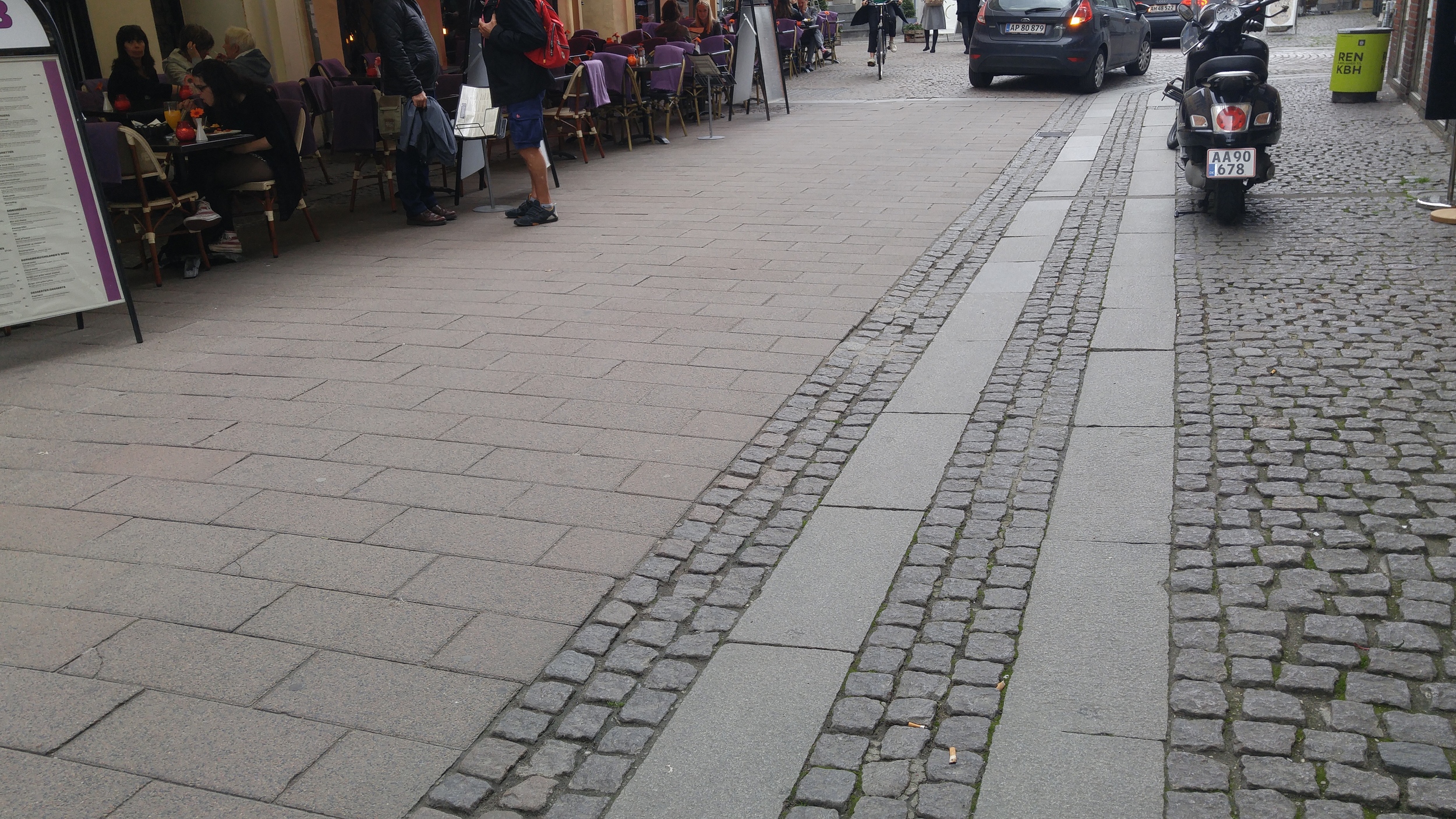 The rustic paving pattern on the right is found virtually everywhere in Copenhagen. 