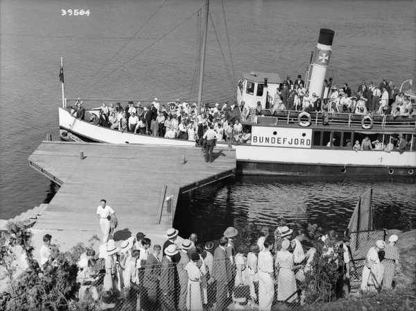 Somrene da halve Oslo badet på Ingierstrand