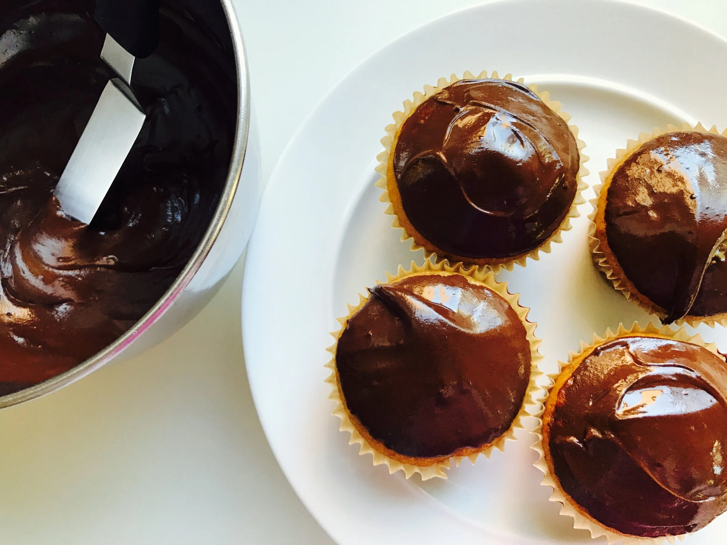 Vegan Chocolate Ganache Vanilla Cupcakes