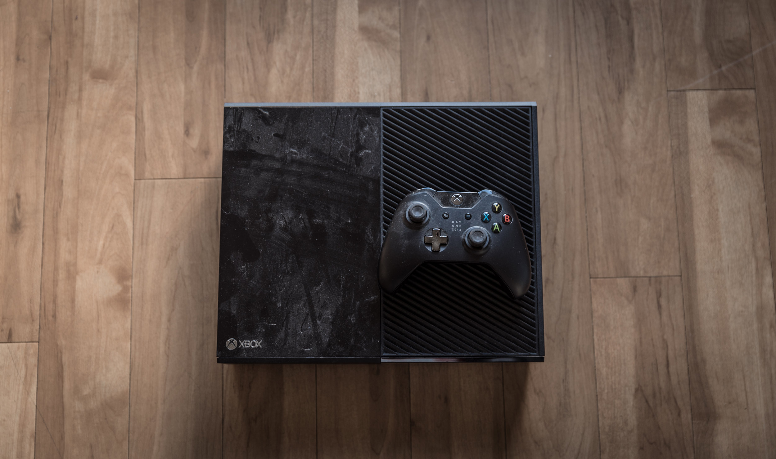 XBOX ONE that I've only used for 5 hours.