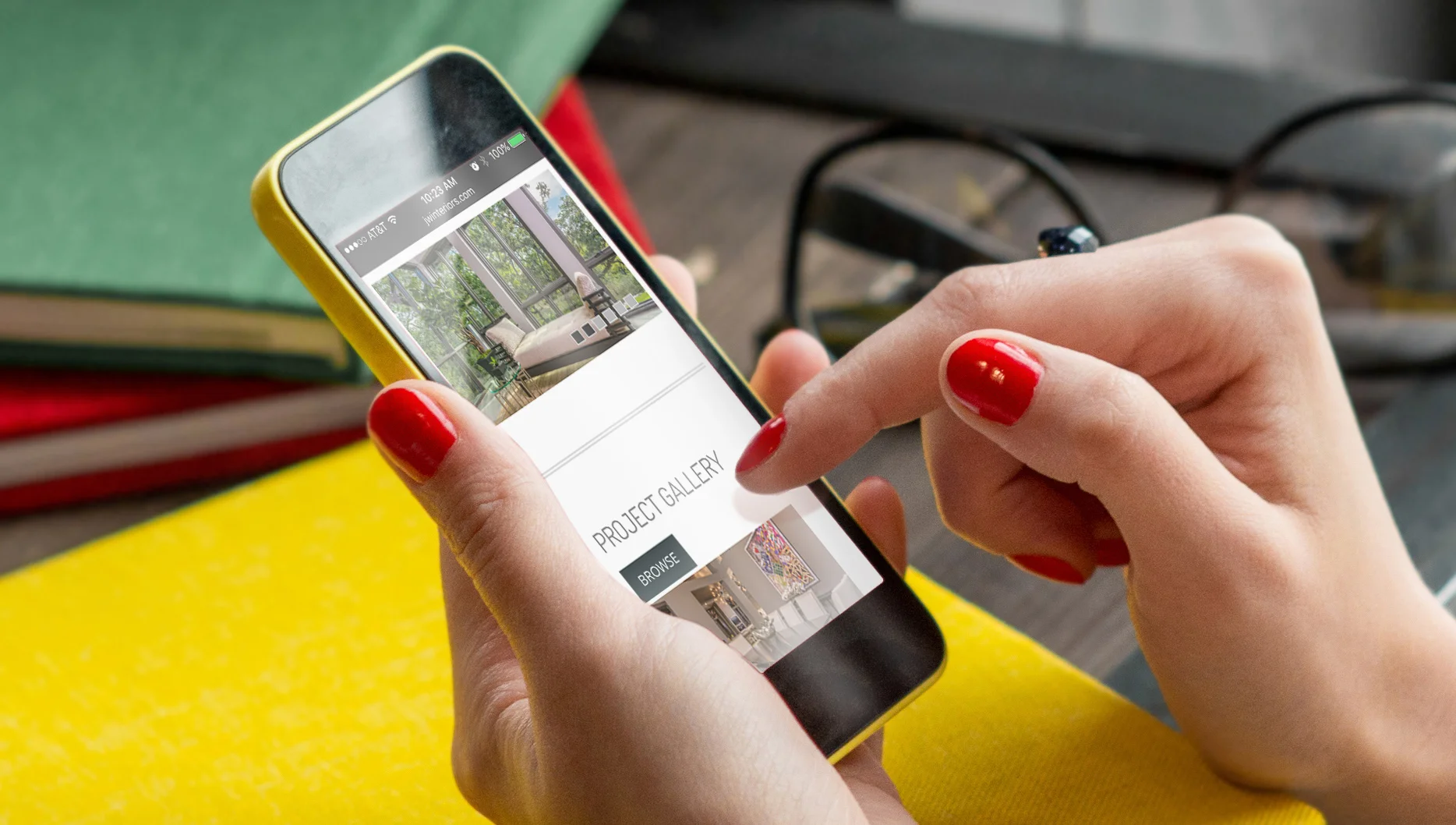 jwi_website_mobile_mockup_user.jpg