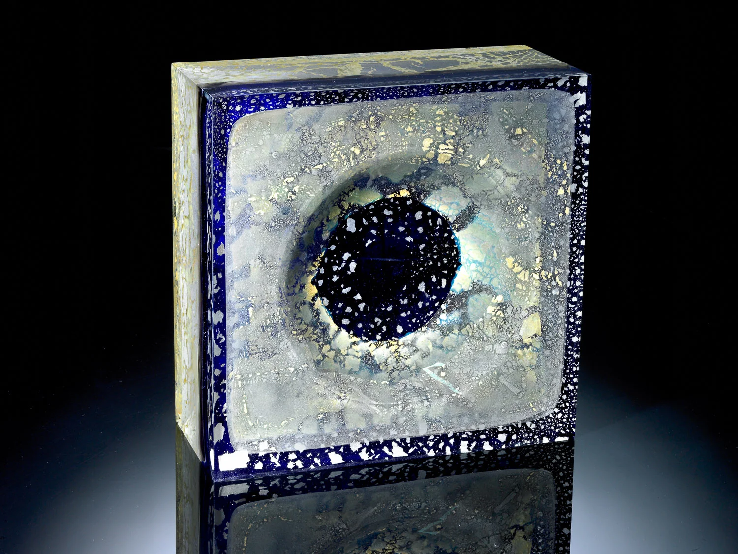 Weinberg-246Square double side A_WEB.jpg