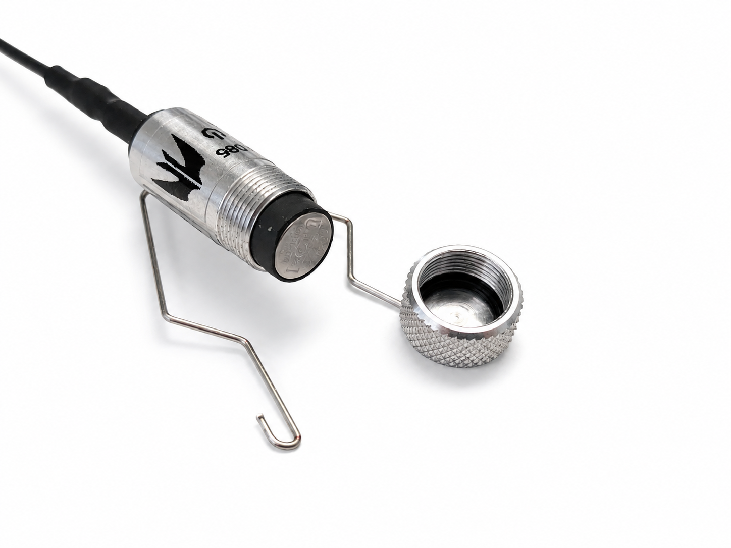 XLF wireclip with batteries inserted.png