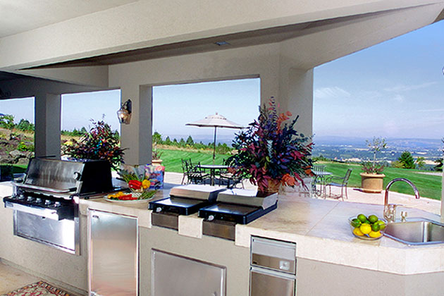 Eat your heart out in this amazing, all-seasons outdoor kitchen. Photo courtesy of Brock Design Group. 