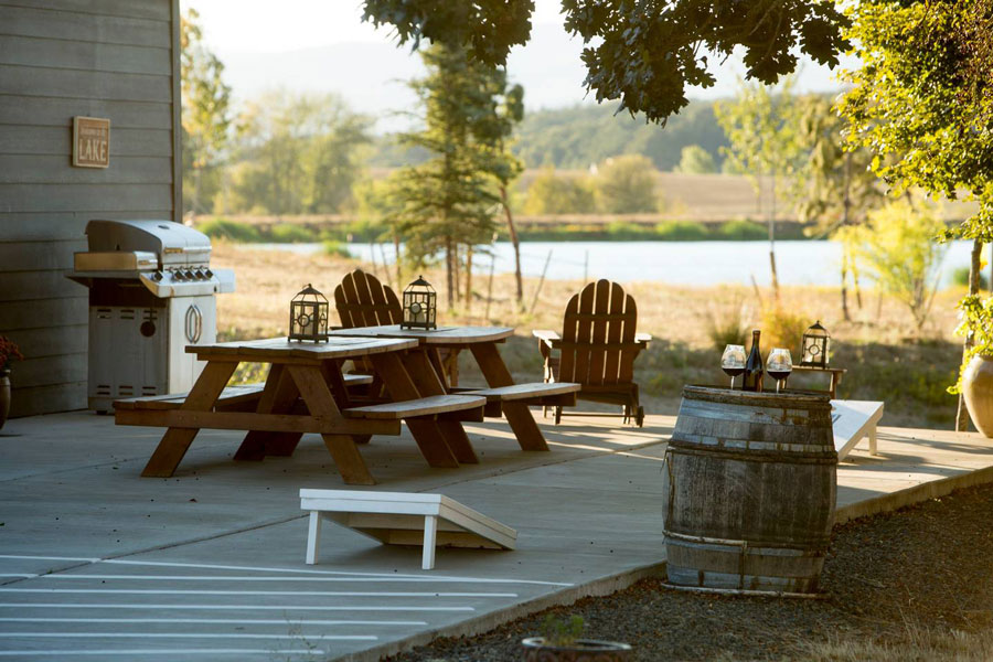 Vineyard Living in 10 Luxurious Airbnb's | Sommi's Wine Travel Guide: Willamette Valley