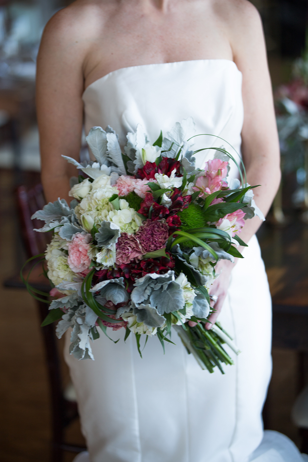 bride bouquet chicago.jpg