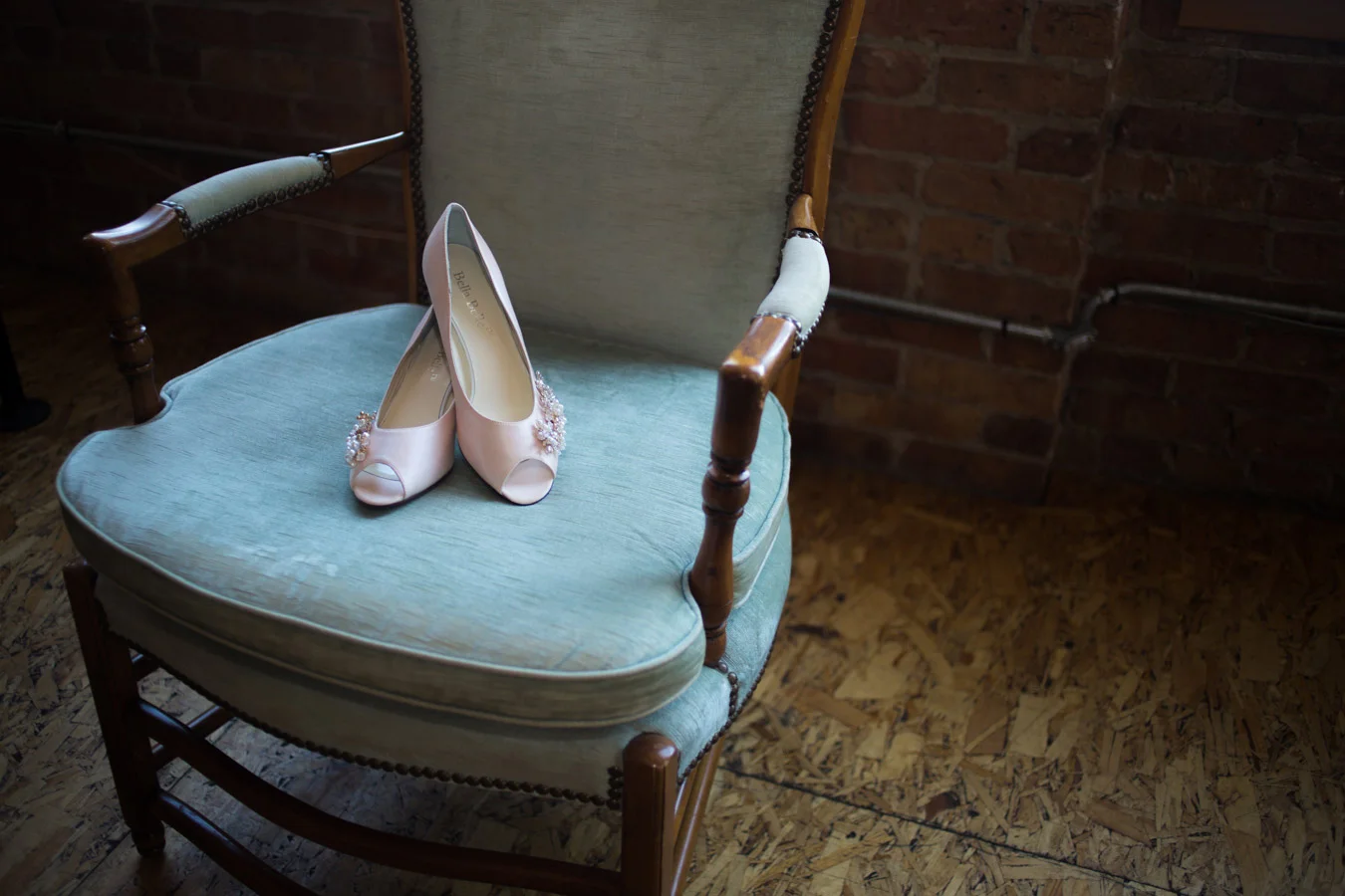 naperville_chicago_city_view_loft_wedding_photographer-5.jpg