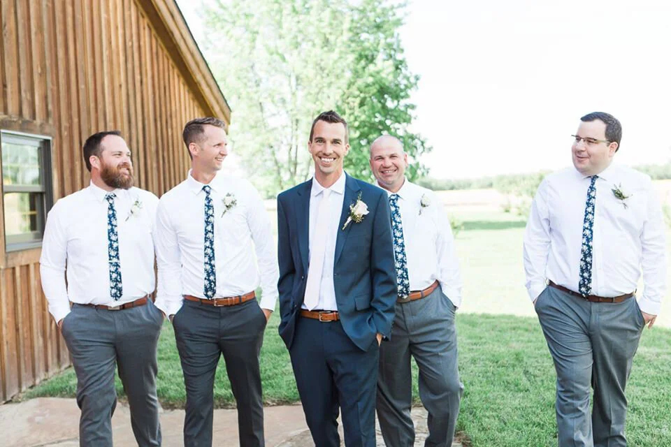 bloomfield-barn-bridal-party.jpg