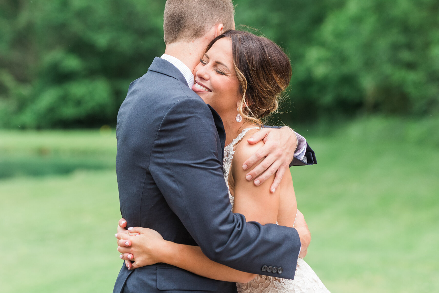 bloomfield-barn-wedding-illinois-photographers-17.jpg