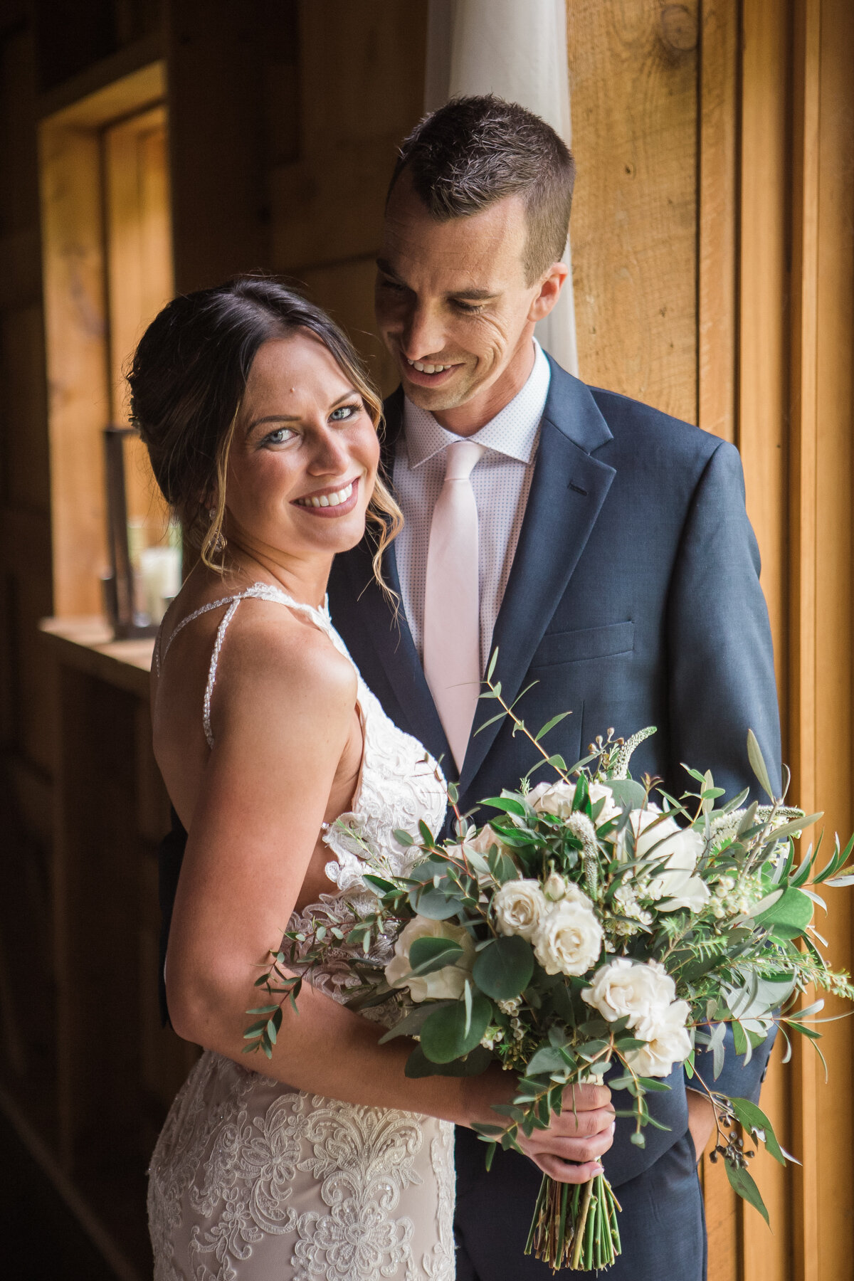 bloomfield-barn-wedding-illinois-photographers-35.jpg