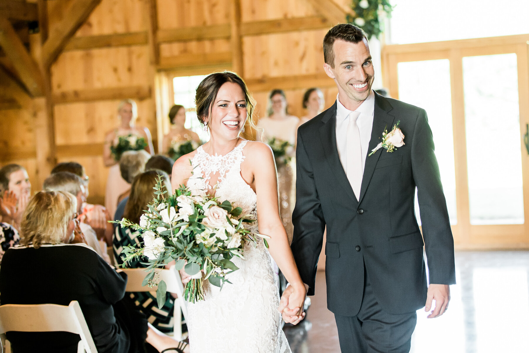 bloomfield-barn-wedding-illinois-photographers-100.jpg