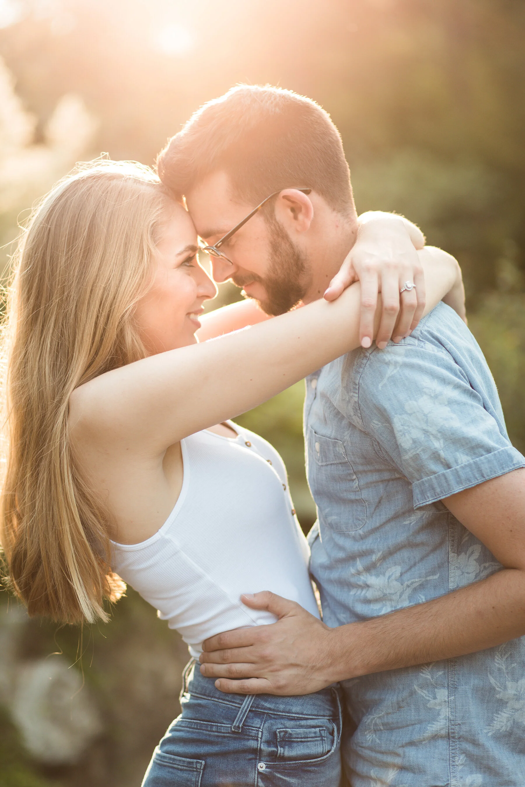 sunset-chicago-engagement-photos.jpg