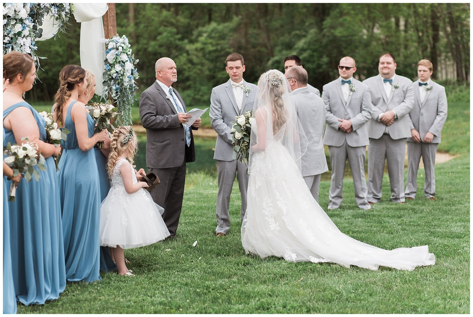 bloomfield-barn-wedding-photos-ashley-susan-photography-_0070.jpg