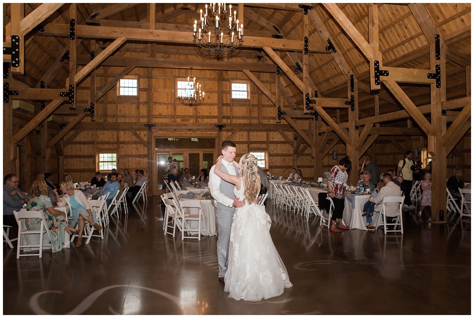 bloomfield-barn-wedding-photos-ashley-susan-photography-_0088.jpg