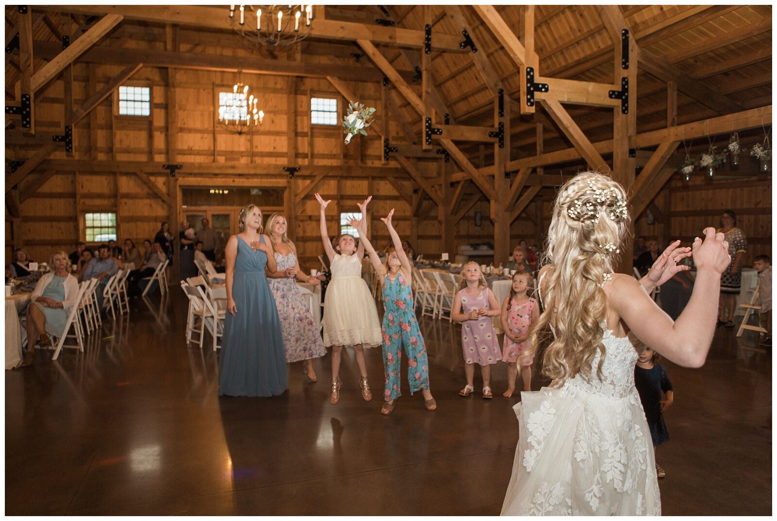 bloomfield-barn-wedding-photos-ashley-susan-photography-_0101.jpg