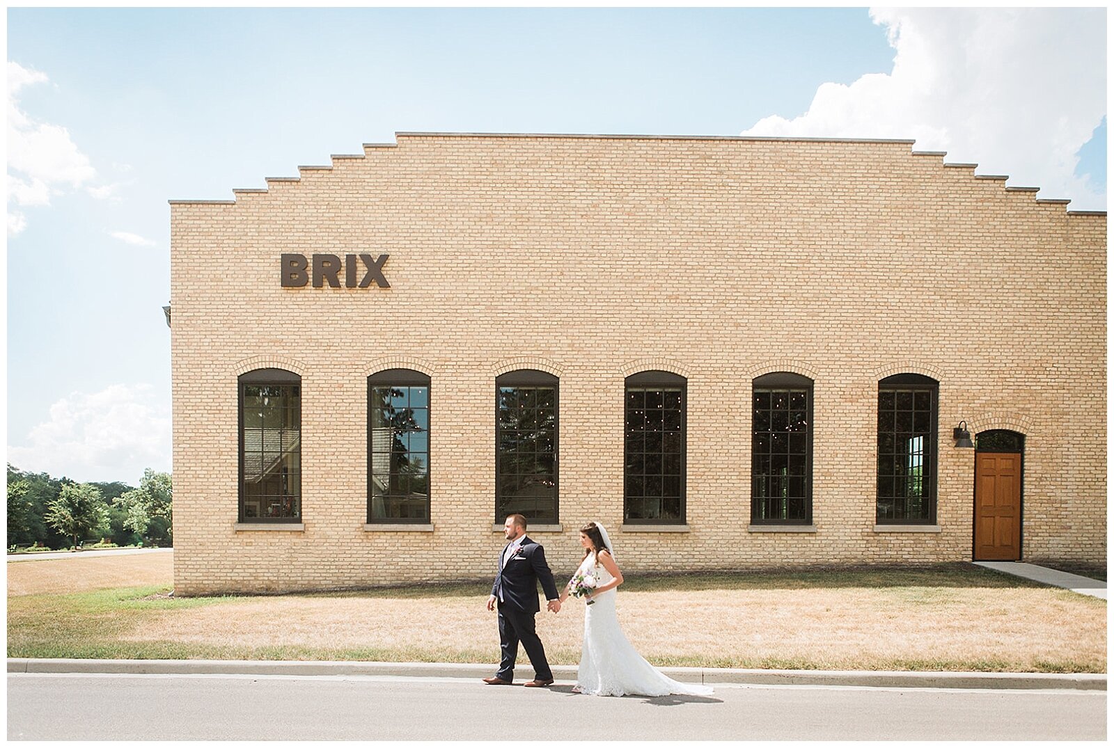 Brix-on-the-fox-wedding-chicago-wedding-photographer-ashley-susan-photography-_0076.jpg