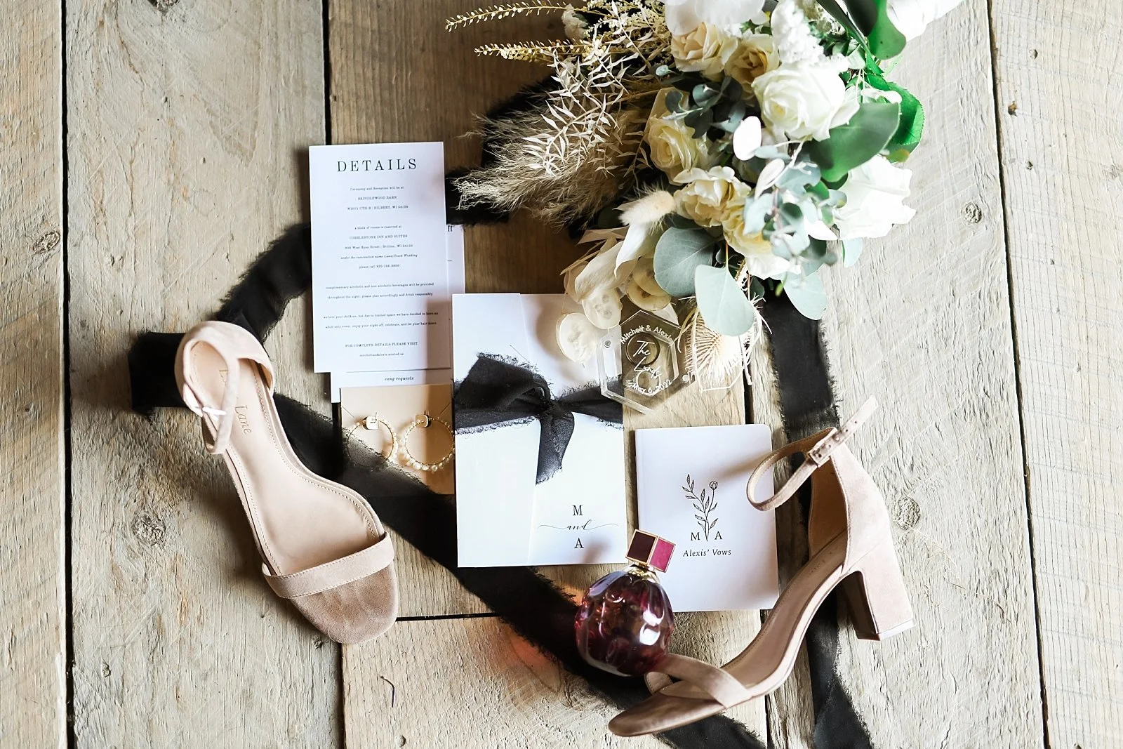 Illinois Wedding Photographer-Ashley-Susan-Photography-Alexis-and-Mitch-Wedding-_0002.jpg