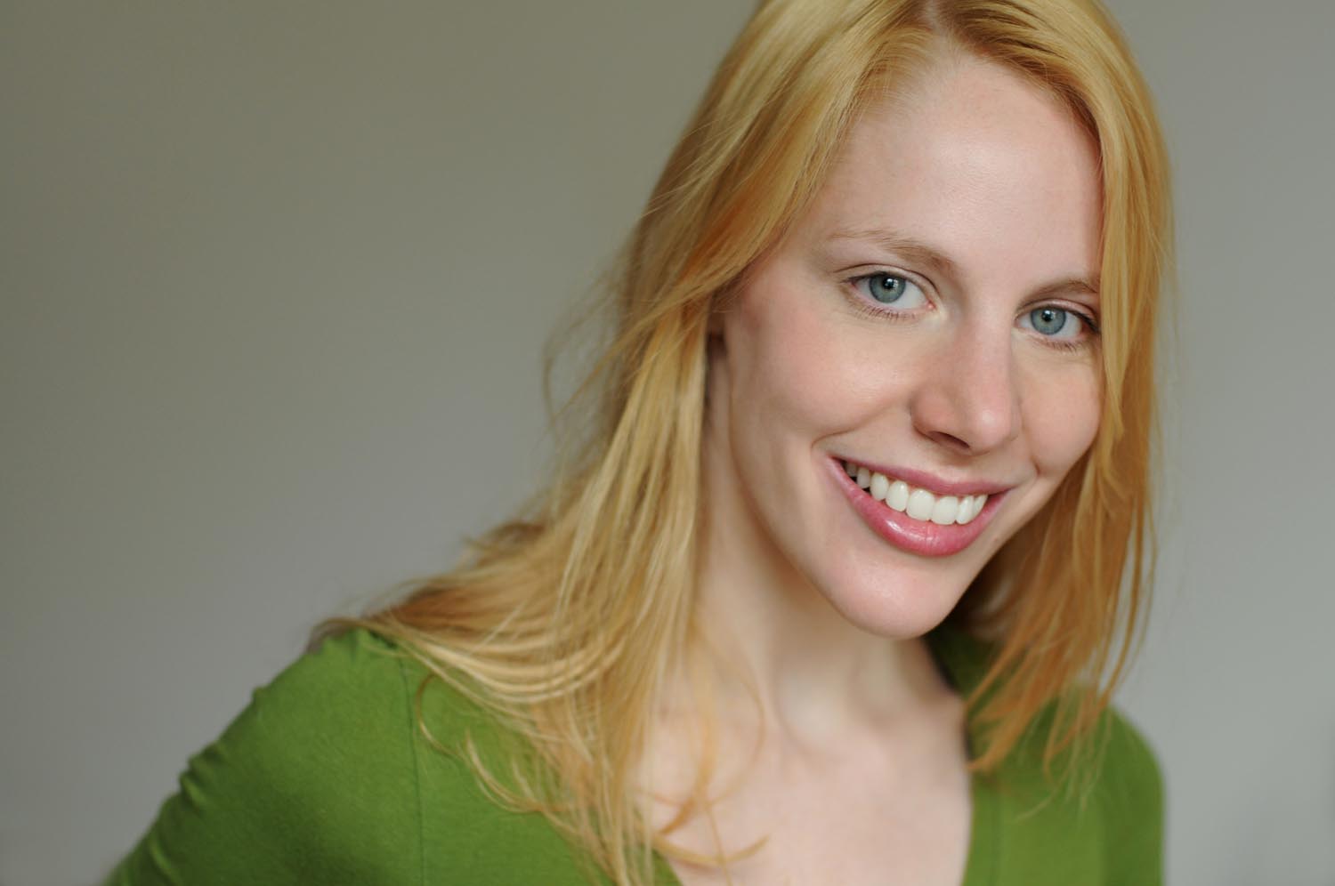 headshot by Ari Scott