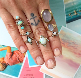   Normal stack of opals, like us, Brooke doesn't mind if she can't bend her fingers.  