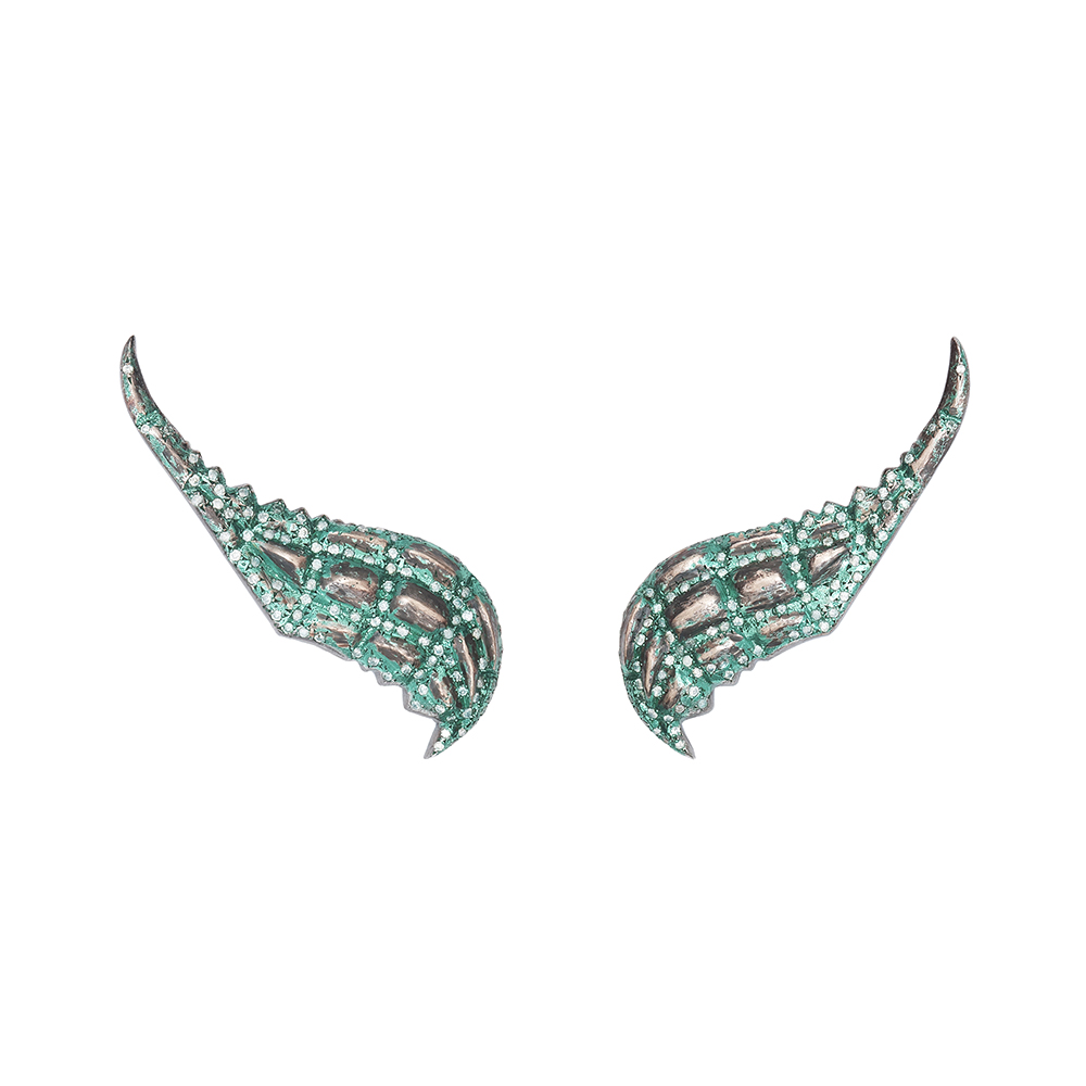  Green Lady Caiman earrings.&nbsp; 