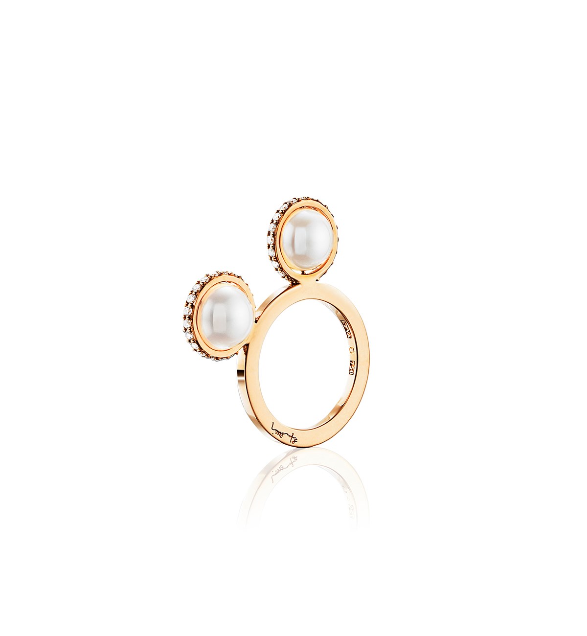  Double Day Pearl &amp; Stars ring in 18k gold, $2,710,  available at Efva Attling .&nbsp;&nbsp; 