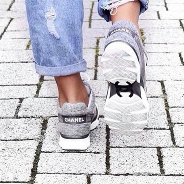  Tania rocking her Chanel sneakers.&nbsp; 