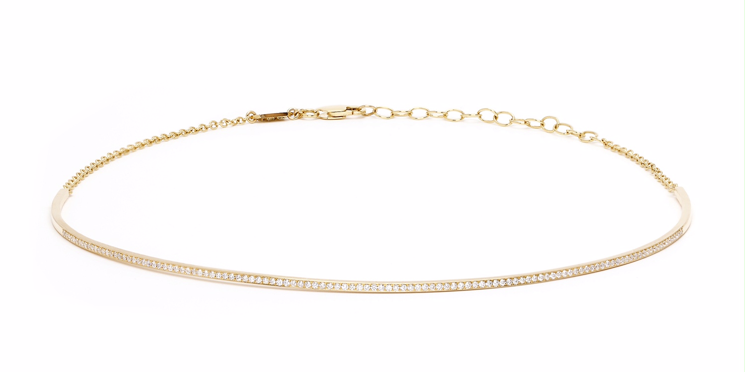 The simple and chic Electric choker in 18K gold and diamonds. 