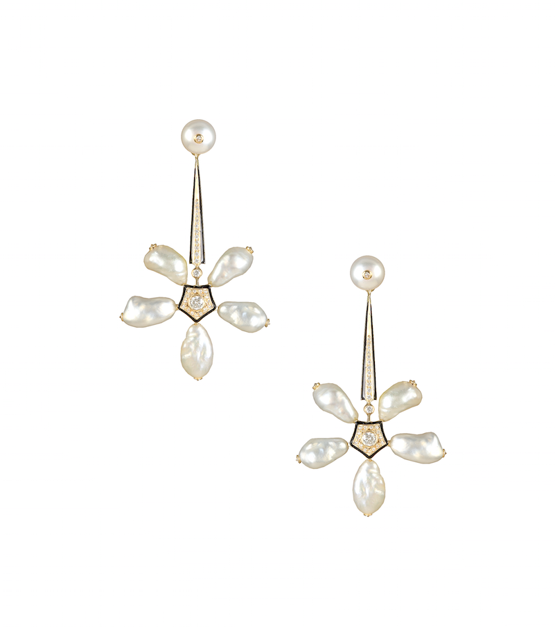 Narcotic Jasmines earrings in natural pearls, enamel and diamonds.