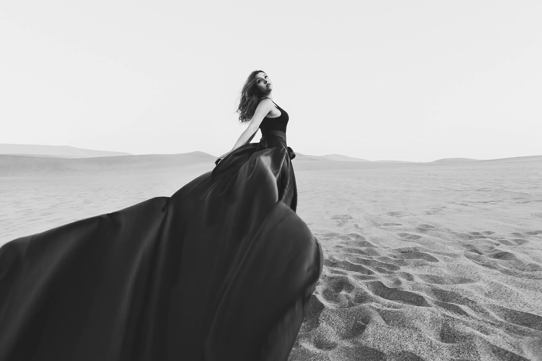 &quot;Dune Flow&quot;: Creative Shoot in the Colorado Sand Dunes