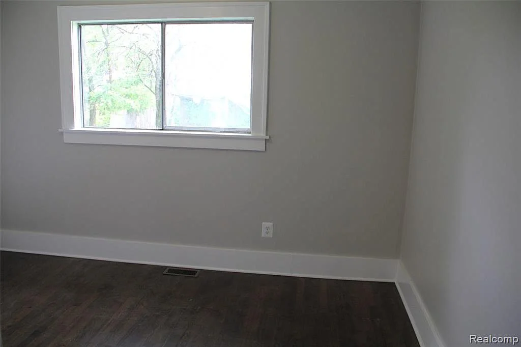 3412 Field 2.jpg