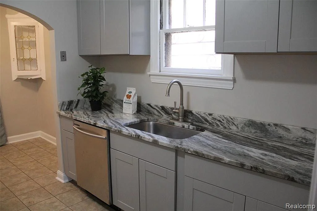 Northlawn kitchen.jpg