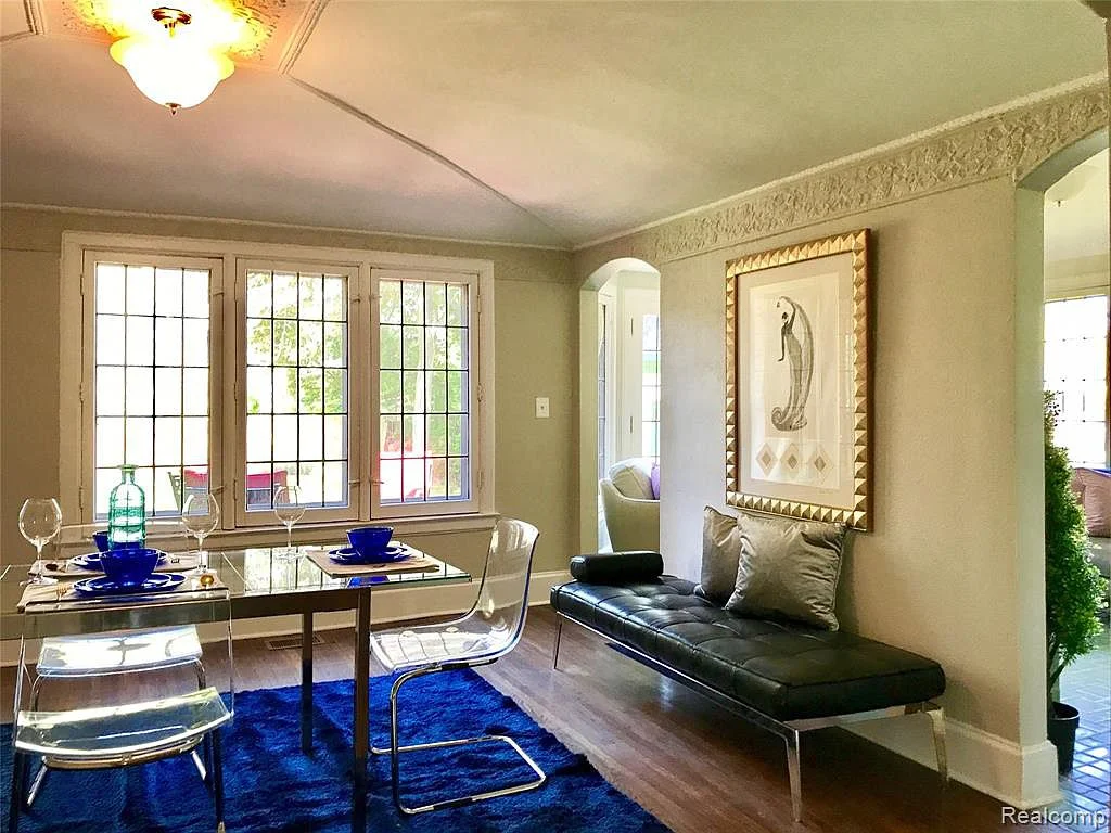 2224 W Boston Dining Room.jpg