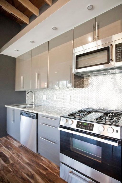 Loft 1 Kitchen.jpg