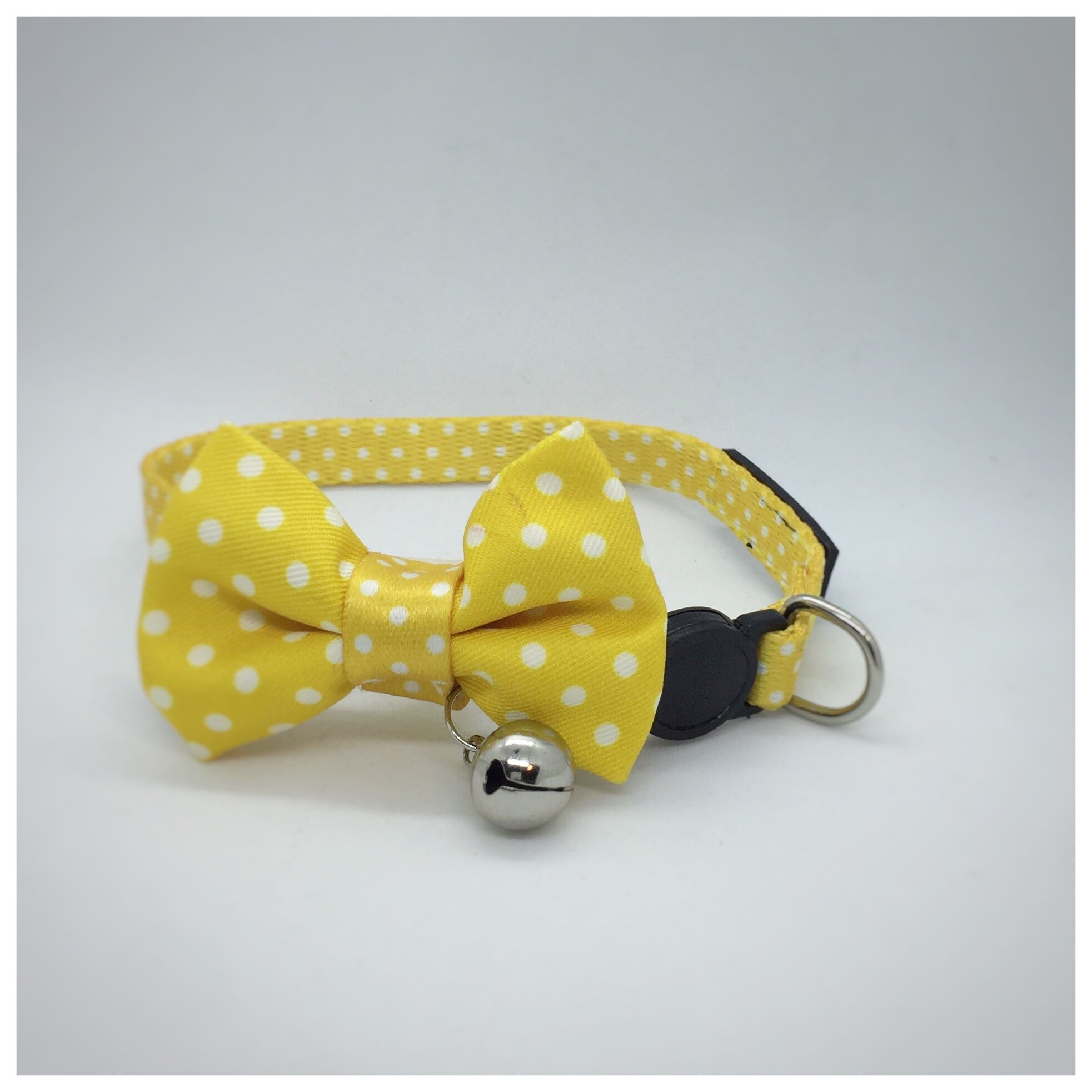Lemon Yellow Polka Dots Cat Collar