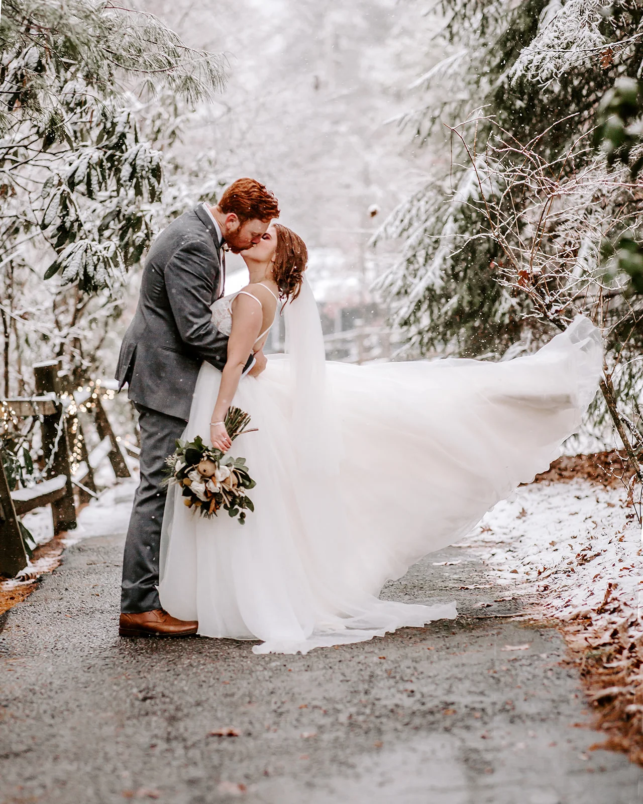 HannahWillJustMarried (195 of 196).jpg