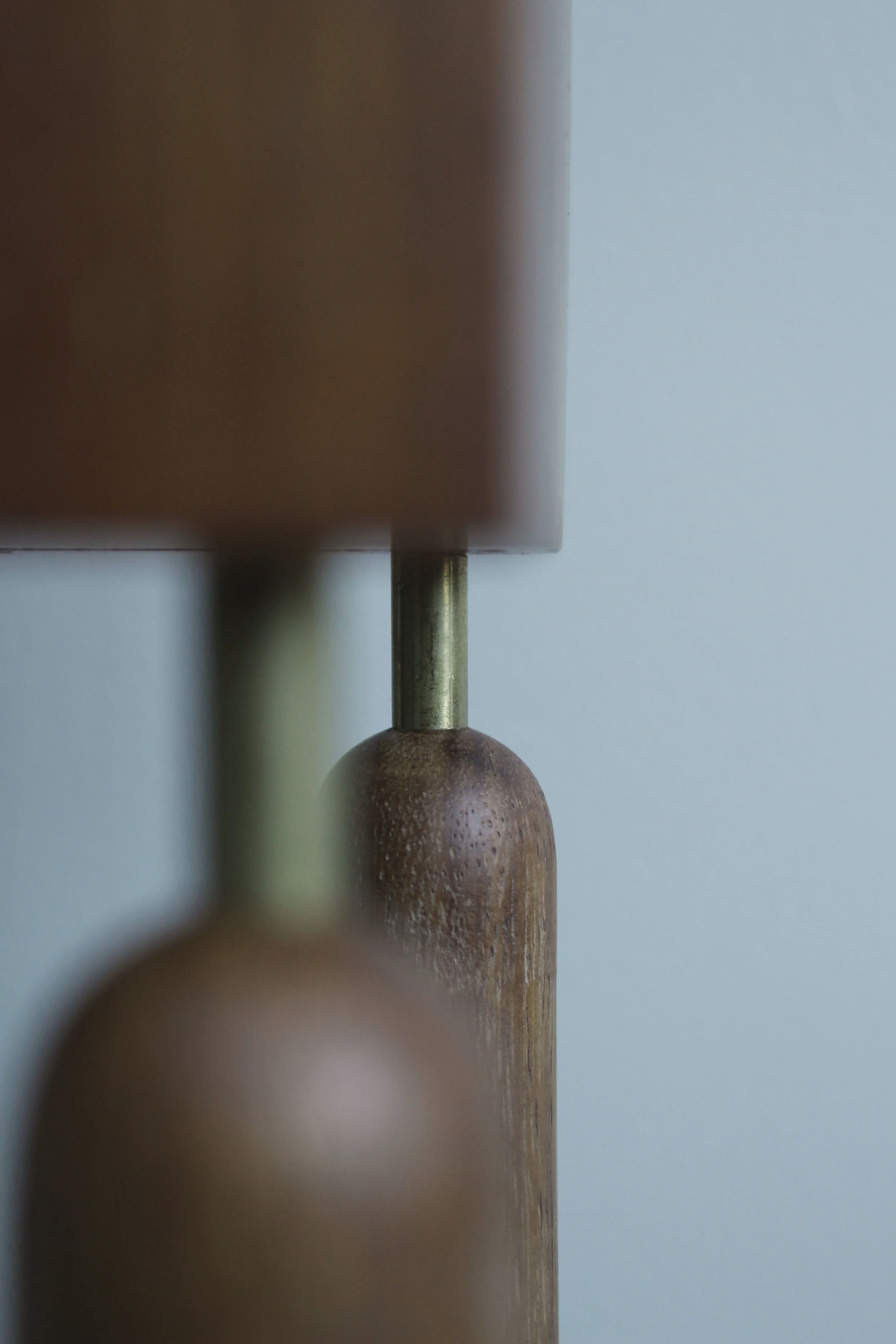 The user simply needs to position the wand against the bowl, turn on the device, and walk away.