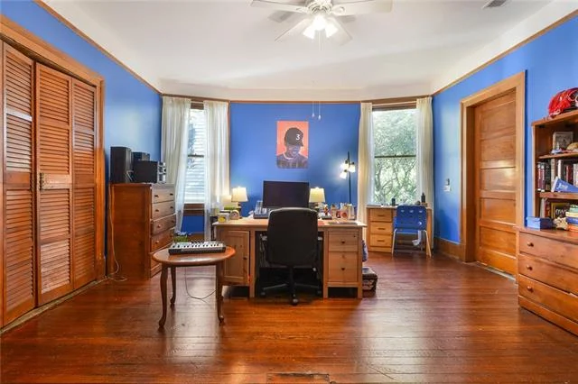 office.jpg