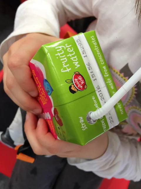 wholekidsorganicsnacks08.jpg