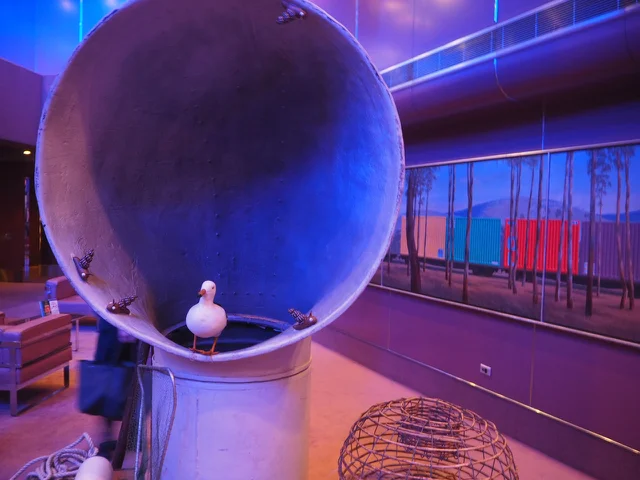 thesnailandthewhale01.jpg