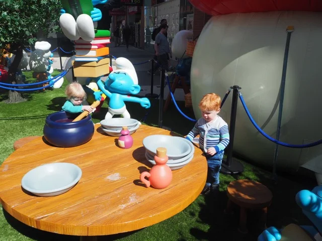 wereallsmurfs13.jpg
