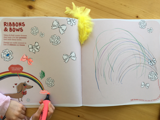 viktor&rolfdrawingbookforkids05.jpg