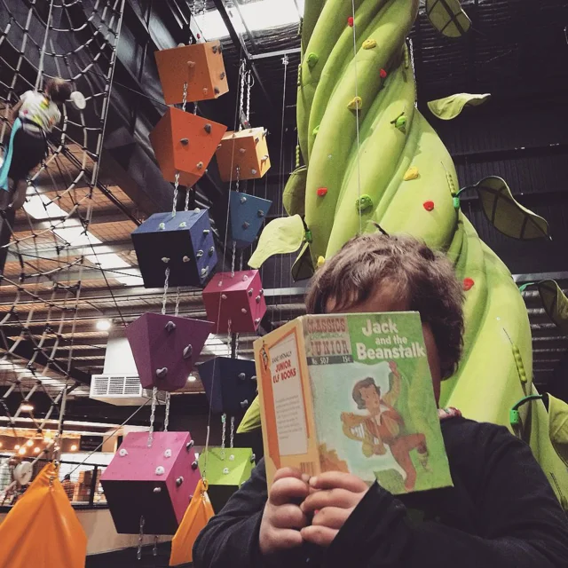 Photo credit: @melbourneminor for @busycitykids