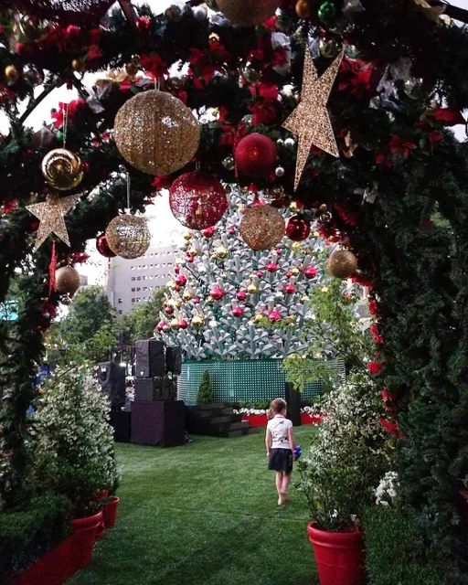 Fed Square Christmas Hub - Photo credit: @melbourneminor