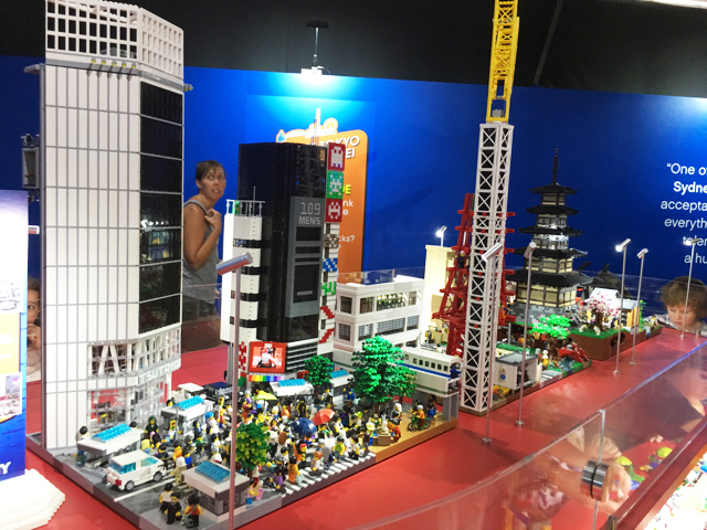 Brickman Cities Powered by LEGO® CITY