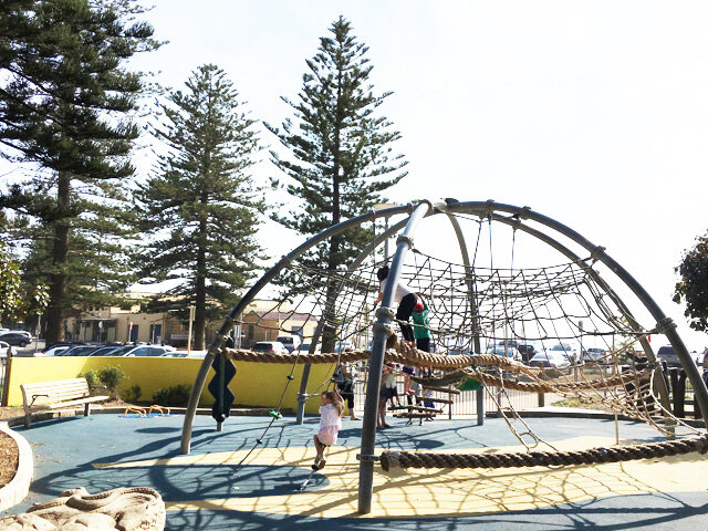 Collaroy Beach Playground - Photo Credit: @busycitykids