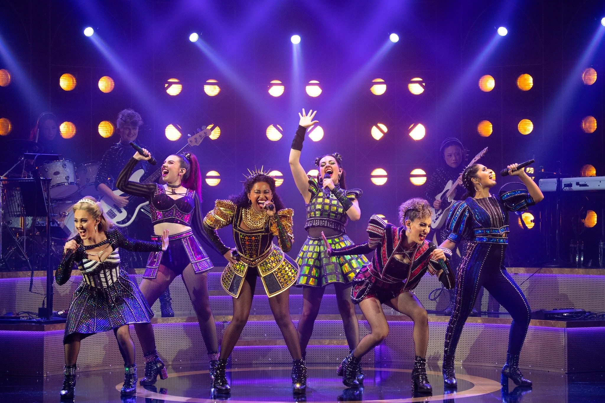 SIX the Musical (Reviewed)